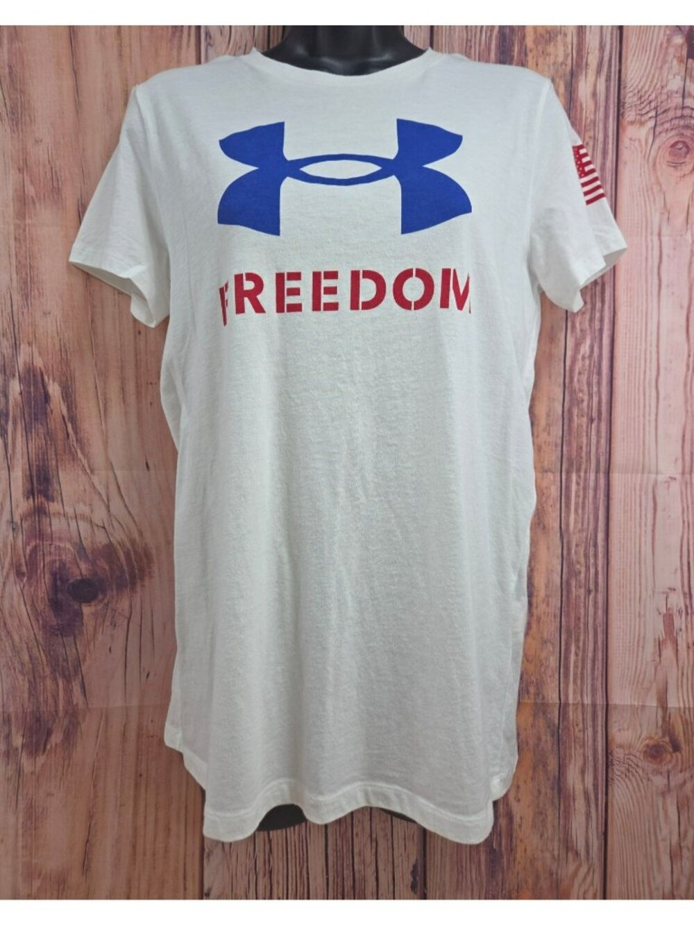 Under Armour Womens Freedom White TShirt Medium Loose Fit